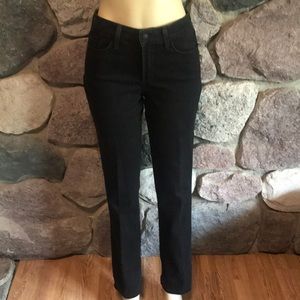 NYDJ black jeans straight w/cute back pockets sz 4